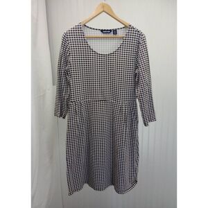 Lands End, houndstooth Jersey dress. Size medium
